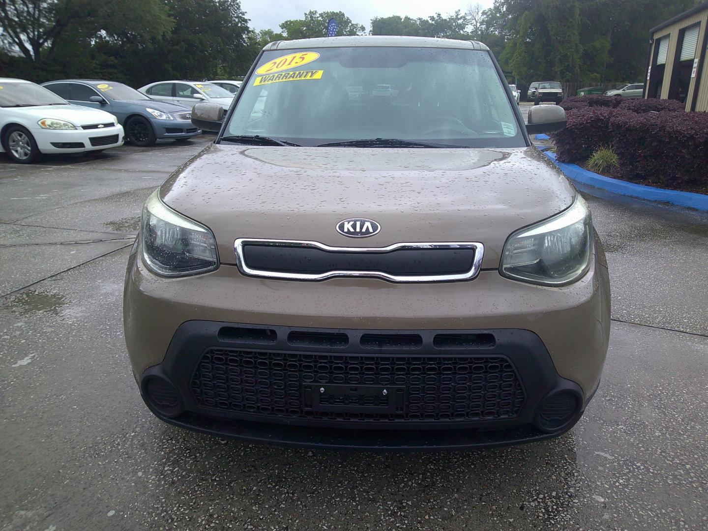 2015 BROWN KIA SOUL BASE (KNDJN2A21F7) , located at 10405 Abercorn Street, Savannah, GA, 31419, (912) 921-8965, 31.988262, -81.131760 - Photo#0